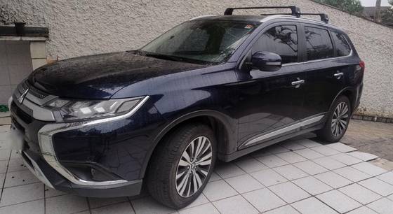 MITSUBISHI OUTLANDER 2.2 MIVEC DI-D DIESEL HPE-S AWD AUTOMÁTICO MITSUBISHI OUTLANDER 2.2 MIVEC DI-D DIESEL HPE-S AWD AUTOMÁTICO